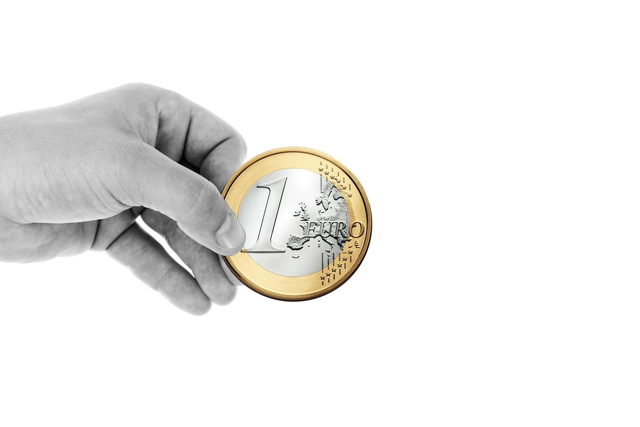 Comisiones de mantenimiento de la cuenta bancaria: ¿son gasto deducible para el autónomo?