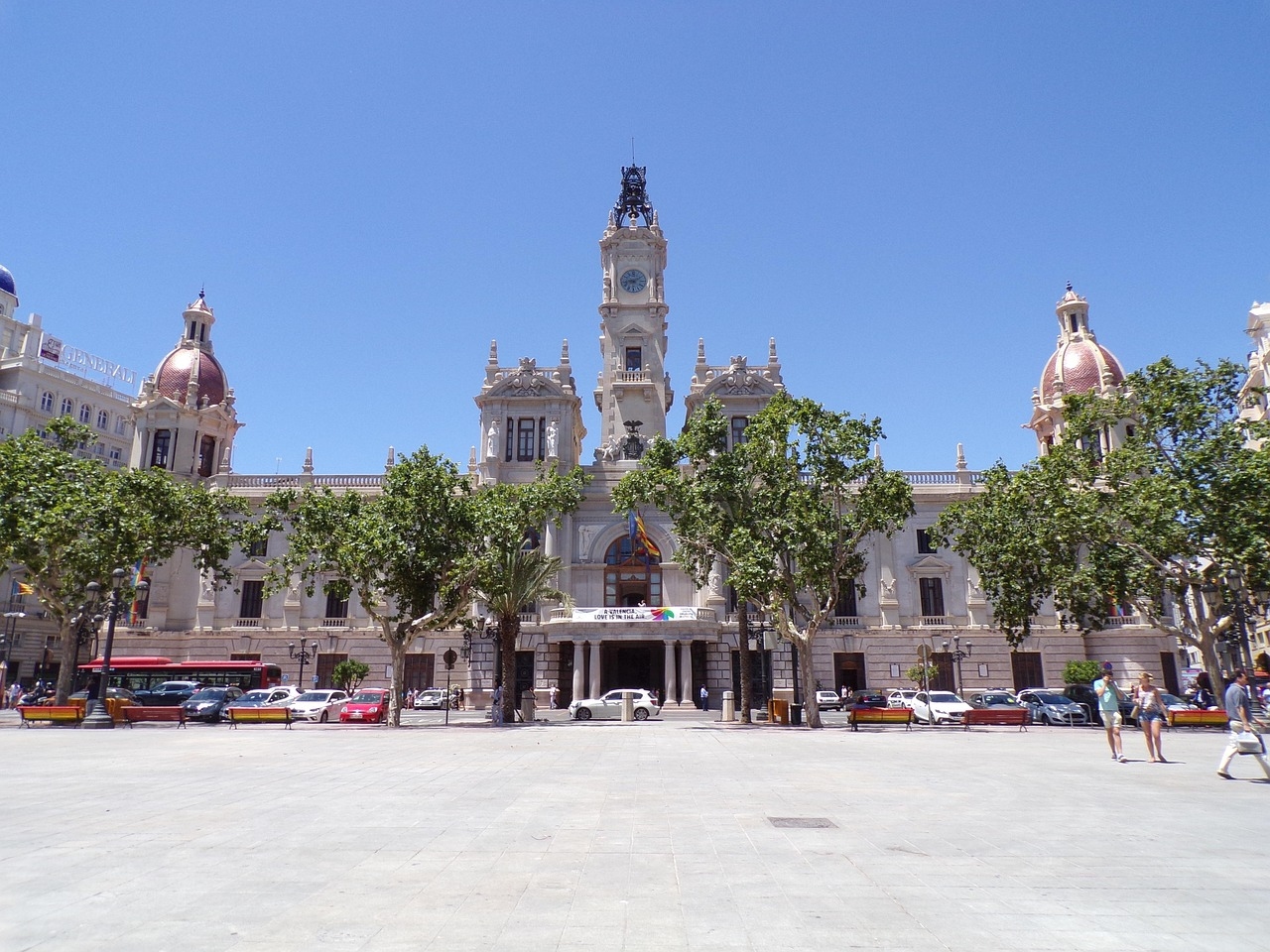 Facturar por primera vez a la Administración: qué necesitas