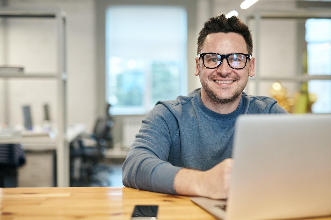 Anfix vs Fube: comparativa de facturación para autónomos con Verifactu