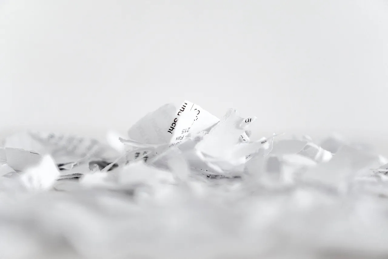 ¿Puedes tirar la factura en papel si la has escaneado? Digitalización certificada
