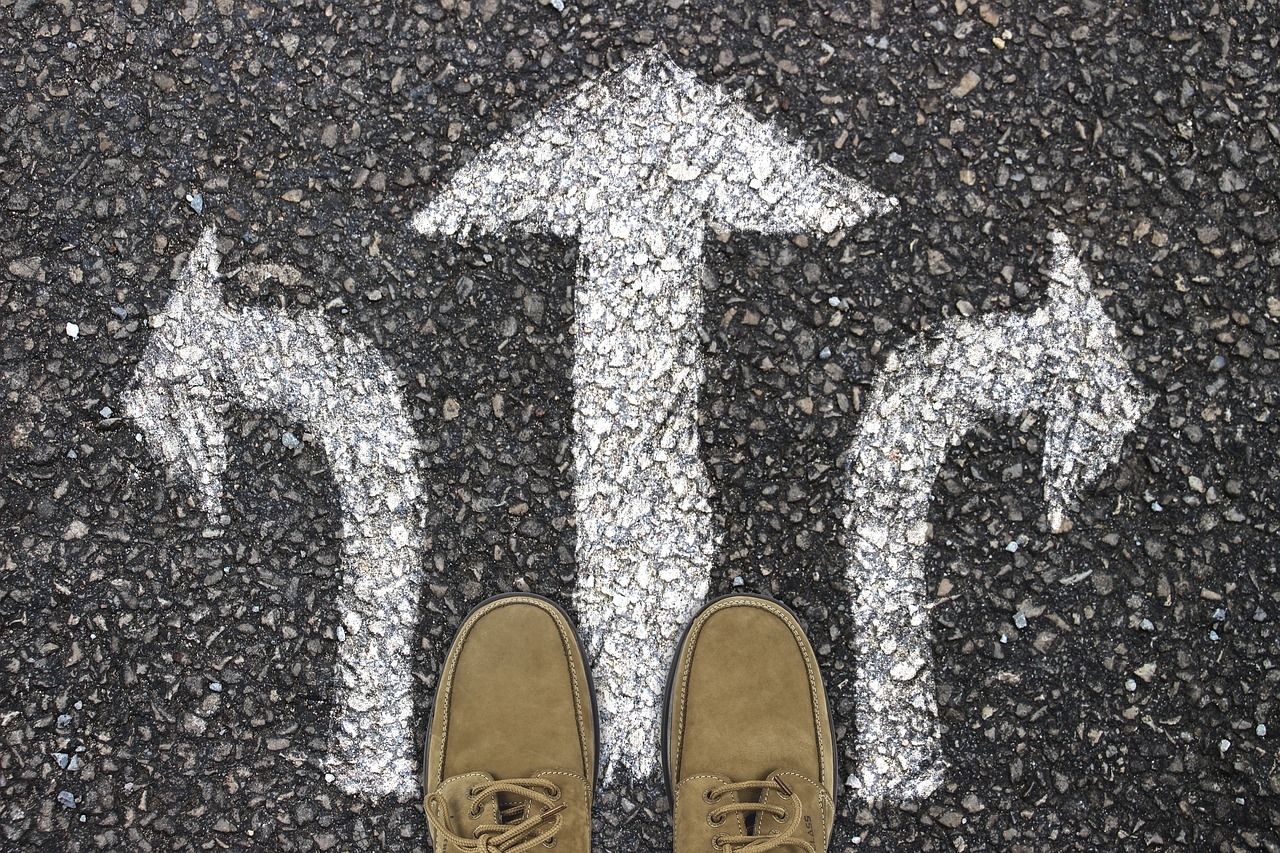 Factoring vs confirming: qué opción de financiación conviene a una pyme que factura a la Administración