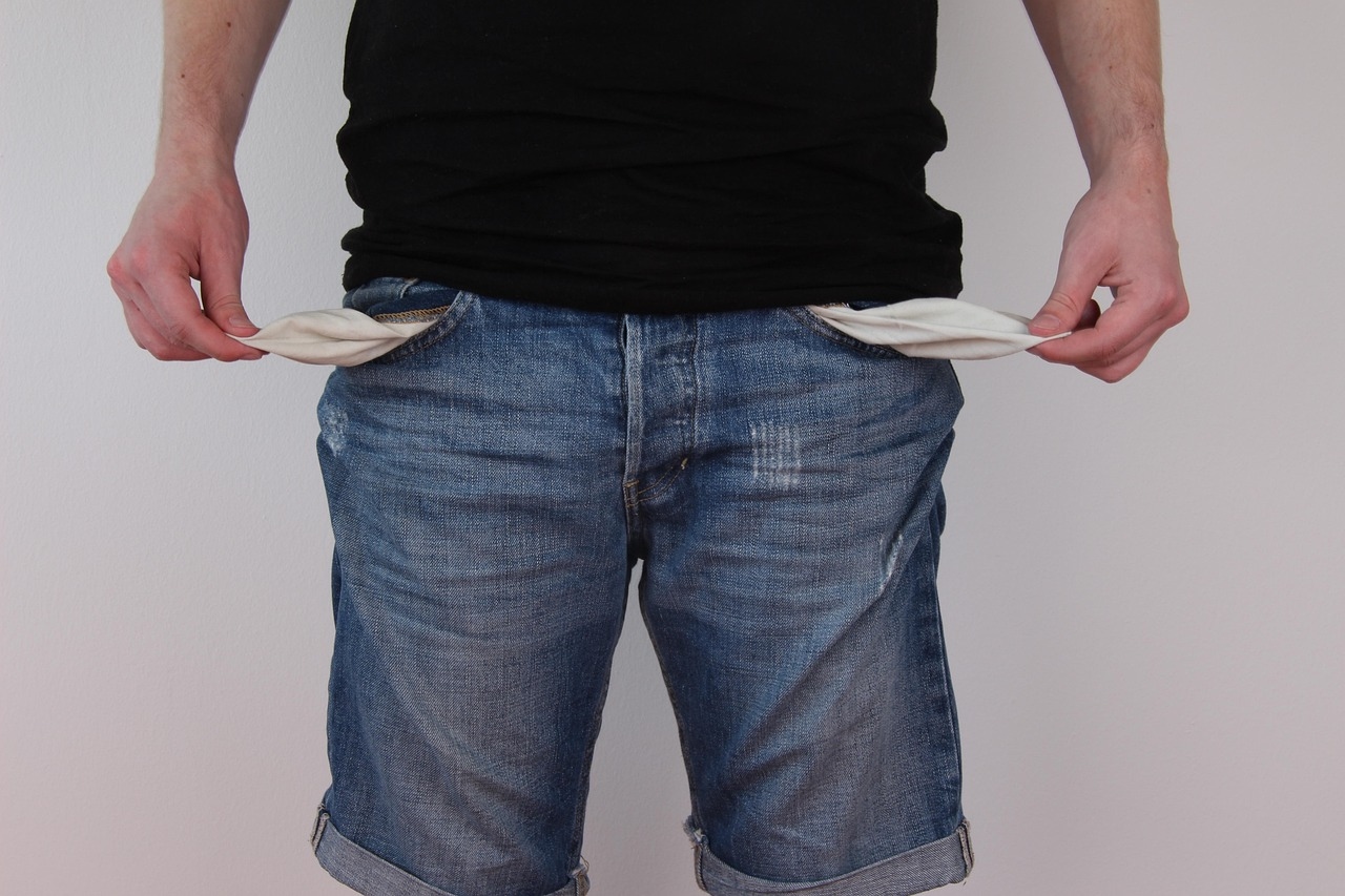 Financiar el pago del IVA trimestral: cuenta de crédito o préstamo para un autónomo