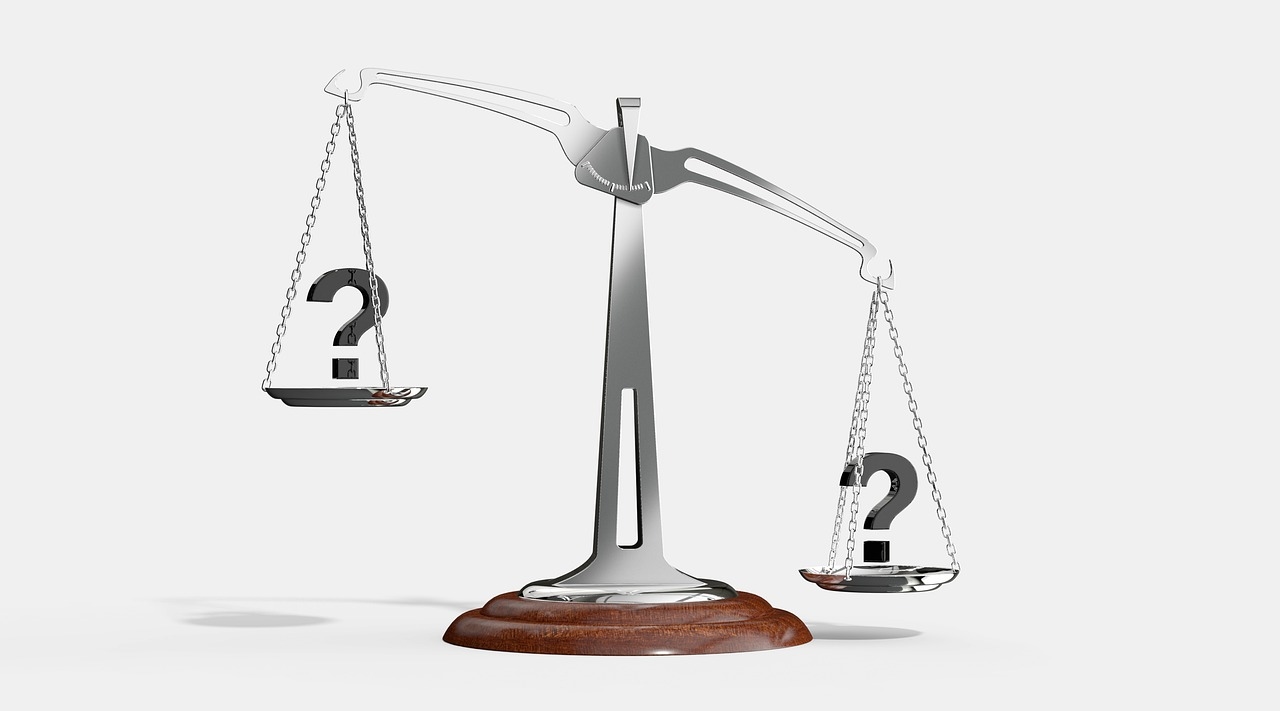 QuickBooks vs Fube: comparativa de facturación para autónomos y pymes en España